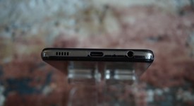 Good
													Samsung Galaxy A52 5G - AT&T, Black, 128 GB, 6 GB, photo 4 of 5