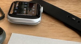 Good
													Apple Watch Series 6 44mm - Unlocked, Silver, A2294 - Cellular, Aluminum, photo 4 of 8