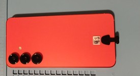 Mint
													Samsung Galaxy S25 - Unlocked, Coralred, 256 GB, 12 GB, SM-S931U1, photo 3 of 14