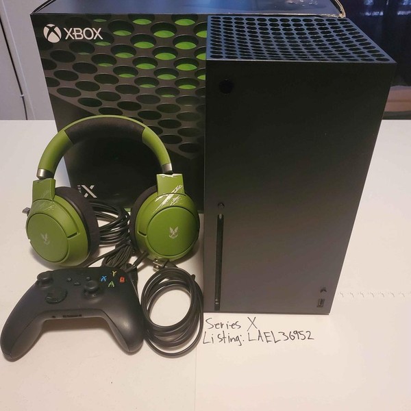 Xbox Series X (2020) - 1 TB, Black, standard