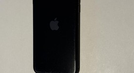 Good
													Apple iPhone SE 2nd Gen 2020 - Unlocked, Black, 64 GB, A2275, photo 3 of 8