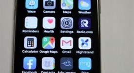 Mint
													Apple iPhone Xs Max - Verizon, Gold, 256 GB, A1921, photo 1 of 10