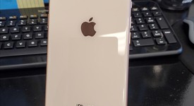 Good
													Apple iPhone 8 - Unlocked, Gold, 64 GB, A1863, photo 3 of 8