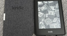 Mint
													Amazon Kindle Paperwhite - Amazon, Black, 2 GB, photo 1 of 7