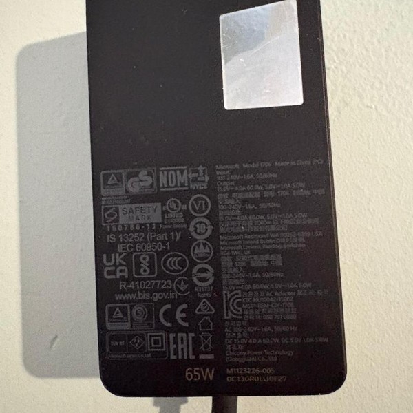 Microsoft Surface Pro 9 - Wi-Fi, 256 GB, Graphite, 16 GB, Intel Core i5, Wi-Fi