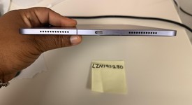 Good
													Apple iPad Air 5th Gen - Unlocked, Purple, 64 GB, A2589, photo 3 of 11