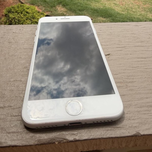 Apple iPhone 7 - Unlocked, 32 GB, Silver, A1778, GSM