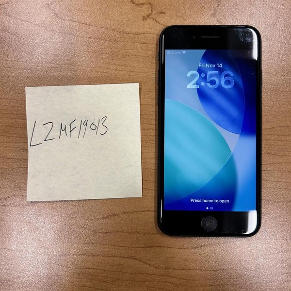 Apple iPhone SE 2nd Gen 2020 - Unlocked, 128 GB, Black, A2275