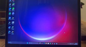 Good
													Microsoft Surface Laptop 2 - I5, Platinum, 256 GB, 8 GB, photo 6 of 6