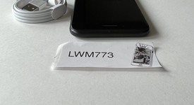 Good
													Apple iPhone SE 2nd Gen 2020 - Unlocked, Black, 64 GB, A2275, photo 5 of 7