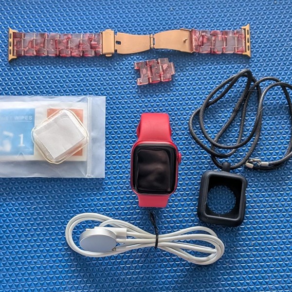 Apple Watch Series 8 41mm - Red, A2770 - GPS, Aluminum