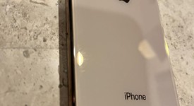 Good
													Apple iPhone Xs - Unlocked, Gold, 256 GB, A1920, photo 4 of 11