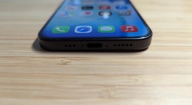 Good
													Apple iPhone 16 - Unlocked, Black, 128 GB, A3081, photo 3 of 10