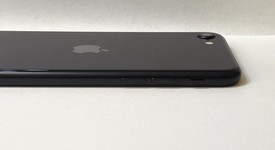 Good
													Apple iPhone SE 3rd Gen 2022 - T-Mobile, Midnight, 64 GB, A2595, photo 4 of 7