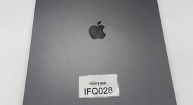 Good
													Apple iPad Pro 12.9" 4th Gen 2020 - Unlocked, Gray, 256 GB, A2069, photo 4 of 9