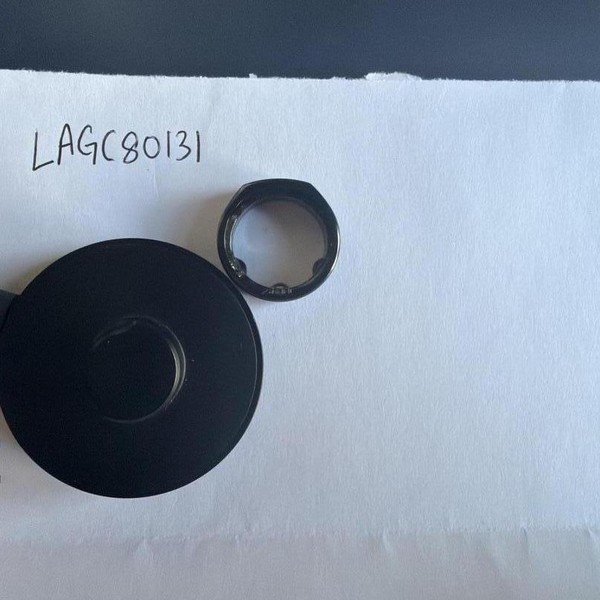 Oura Ring Gen 3 - Black, Size 8, Heritage