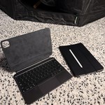 Mint Apple iPad Pro 11 inch (M4) 2024 - Unlocked, 512 GB, Black, 8 GB, A2837, Standard Glass