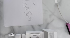 Used
													Apple AirPods Pro 2 - Lightning, photo 2 of 9