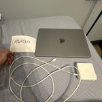 Good MacBook Pro 2021 - 14 inch - 512 GB, Silver, 16 GB, Apple M1 Pro 10-core