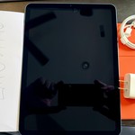 Good Apple iPad Air (5th Gen) - Unlocked, 256 GB, Blue, A2589
