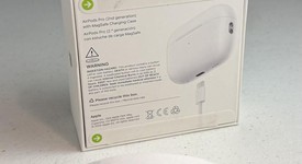 New
													Apple AirPods Pro 2 - USB-C, photo 3 of 3
