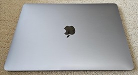 Good
													MacBook Pro 2020 - 13" - I7, Gray, 1 TB, 32 GB, photo 3 of 9