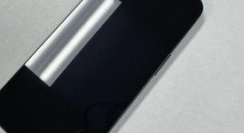 Mint
													Apple iPhone 13 - Unlocked, Midnight, 128 GB, A2482, photo 2 of 8