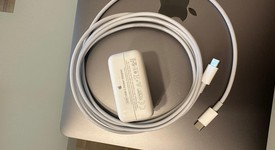 Good
													MacBook Air 2020 - 13" - I5, Gray, 512 GB, 8 GB, photo 2 of 17