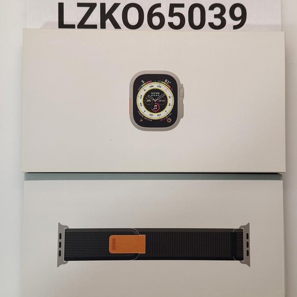 Apple Watch Ultra 49mm - Unlocked, Titanium, A2622