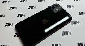 Mint
													Apple iPhone 11 - Unlocked, Black, 128 GB, A2111, photo 2 of 4