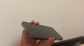 Good
													Apple iPhone 12 Pro Max - Unlocked, Graphite, 128 GB, A2342, photo 5 of 6