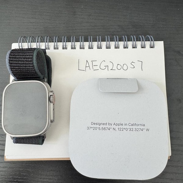 Apple Watch Ultra 2 49mm - Unlocked, Natural, A2986