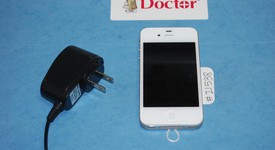 Good
													Apple iPhone 4 - Verizon, White, 8 GB, A1349, photo 3 of 8