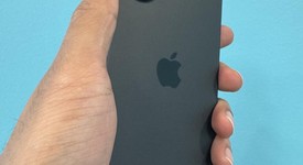 Mint
													Apple iPhone 17 - Cricket, Black, 256 GB, A3258, photo 2 of 6