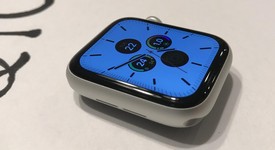 Good
													Apple Watch Series 4 44mm - Unlocked, Silver, A1976 - Cellular, Aluminum, photo 6 of 6