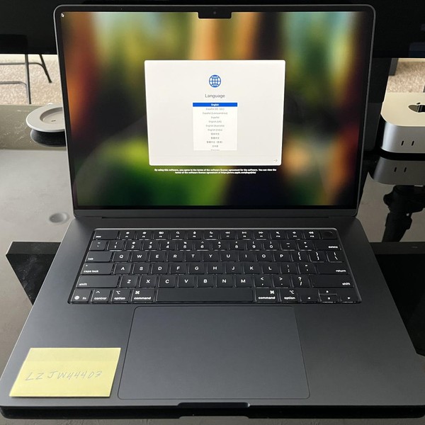 MacBook Air 2025 (M4) - 15 inch - 512 GB, Midnight, 24 GB, Apple M4