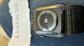 Good
													Apple Watch Series 4 40mm - Gray, A1977 - GPS, Aluminum, photo 3 of 4