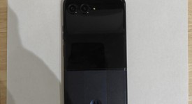 Good
													Motorola Razr Plus (2024) - Unlocked, Navy Blue, 256 GB, 12 GB, photo 1 of 3