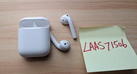 Used
													Apple AirPods 2nd Gen - Lightning Case, photo 1 of 8