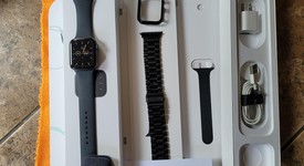 Mint
													Apple Watch Series 5 44mm - Unlocked, Gray, A2095 Cellular, Aluminum, photo 1 of 6