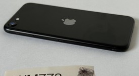 Good
													Apple iPhone SE 2nd Gen 2020 - Unlocked, Black, 64 GB, A2275, photo 4 of 7