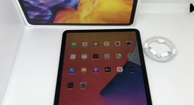 Mint
													Apple iPad Pro 11" 2nd Gen 2020 - Unlocked, Gray, 256 GB, A2068, photo 1 of 10