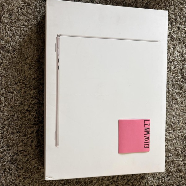 MacBook Air 2024 (M3) - 15 inch - Apple M3, Starlight, 256 GB, 16 GB, 10-core GPU