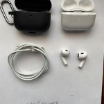 Used Apple AirPods Pro 2 - Lightning