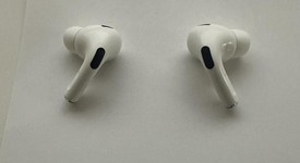 Used
													Apple AirPods Pro 2 - Lightning, photo 1 of 5