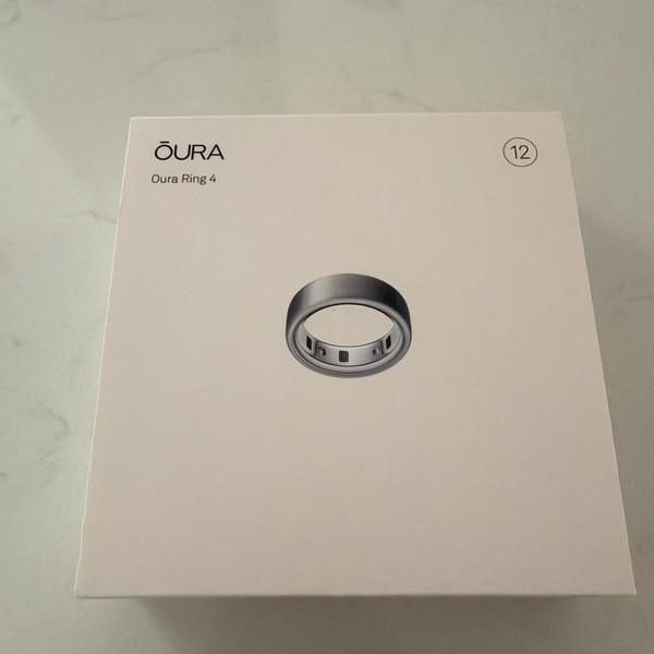 Oura Ring Gen 4 - Brushed Silver, Size 12