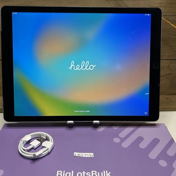 Apple iPad Pro 12.9 inch 1st Gen 2015 - Unlocked, 128 GB, Silver, A1652, 1st Gen 2015