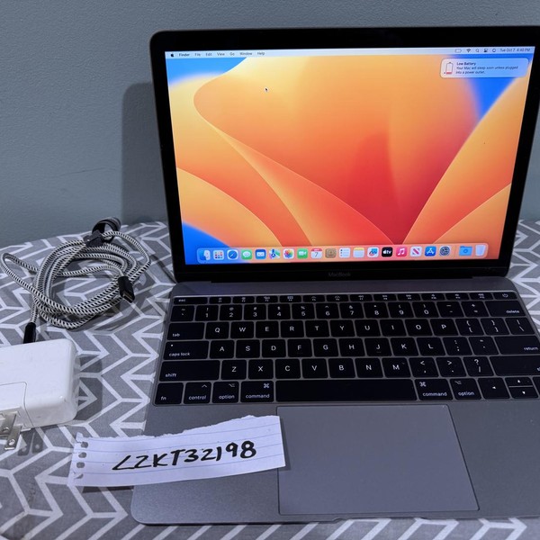 Macbook Retina 2017 - 12 inch - 256 GB, Gray, 8 GB, Intel Core i5