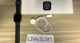 Mint
													Apple Watch SE 2nd Gen 40mm - Midnight, A2722 - GPS, Aluminum, photo 4 of 12