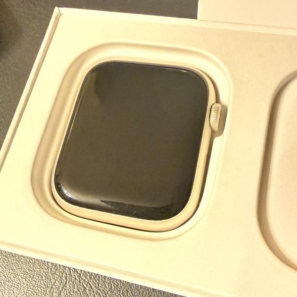 Apple Watch Series 8 45mm - Starlight, A2771 - GPS, Aluminum